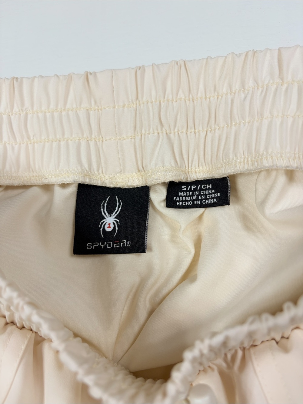 Spyder wowens shorts size small cream off white color - Picture 4 of 11